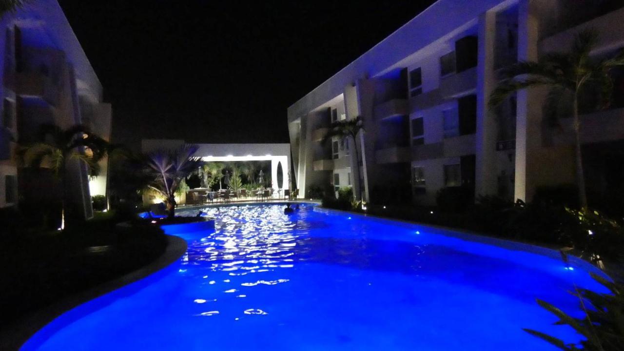 Porto Smeralda, Praia de Guarajuba, Formidável Exterior foto